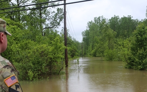 Missouri National Guard fights flood