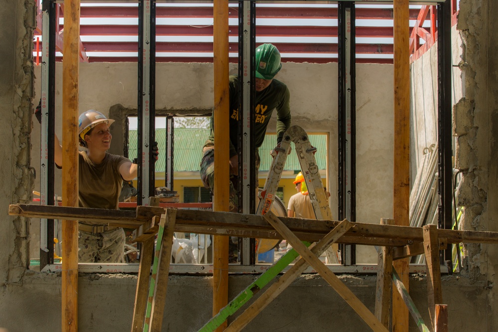 Philippine, U.S. service members build classrooms at Malitbog Elementary School