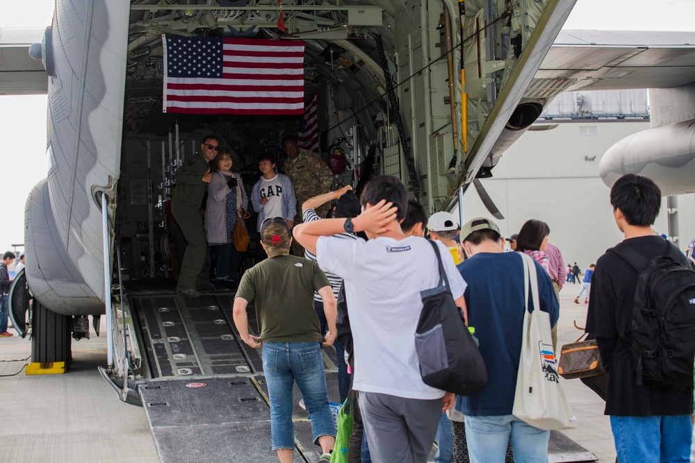 JMSDF - MCAS Iwakuni Friendship Day 2017