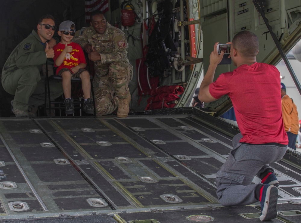 JMSDF - MCAS Iwakuni Friendship Day 2017