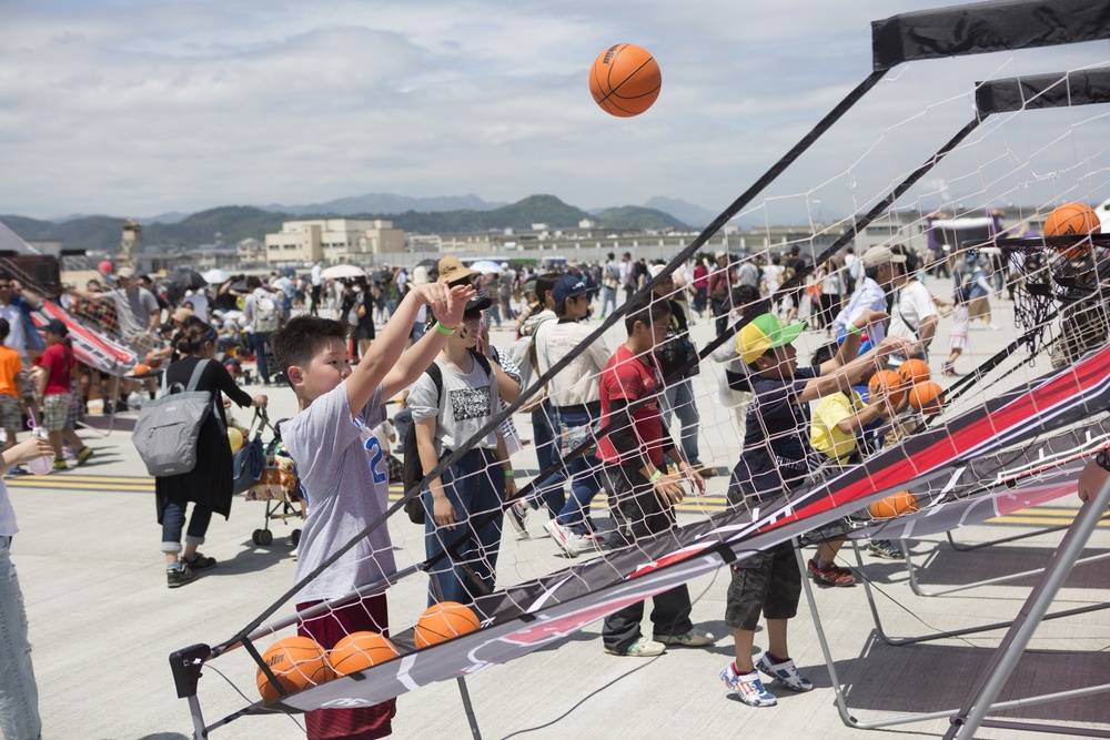 JMSDF-MCAS Iwakuni Friendship Day 2017