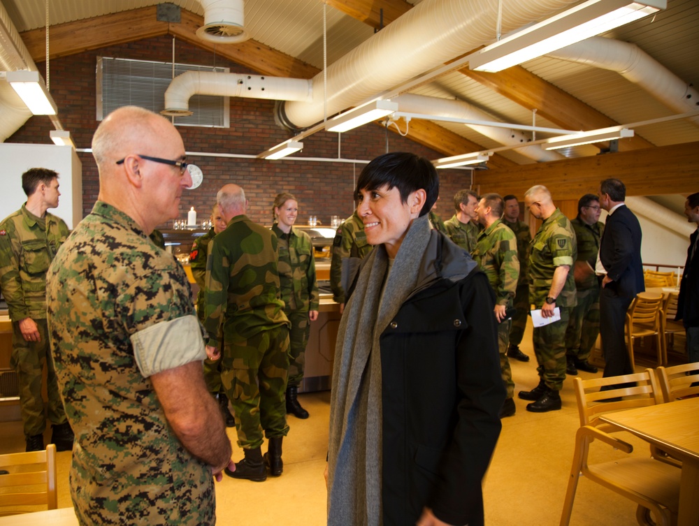Norwegian Minister of Defense and Chief of Defense visit Værnes Garnison