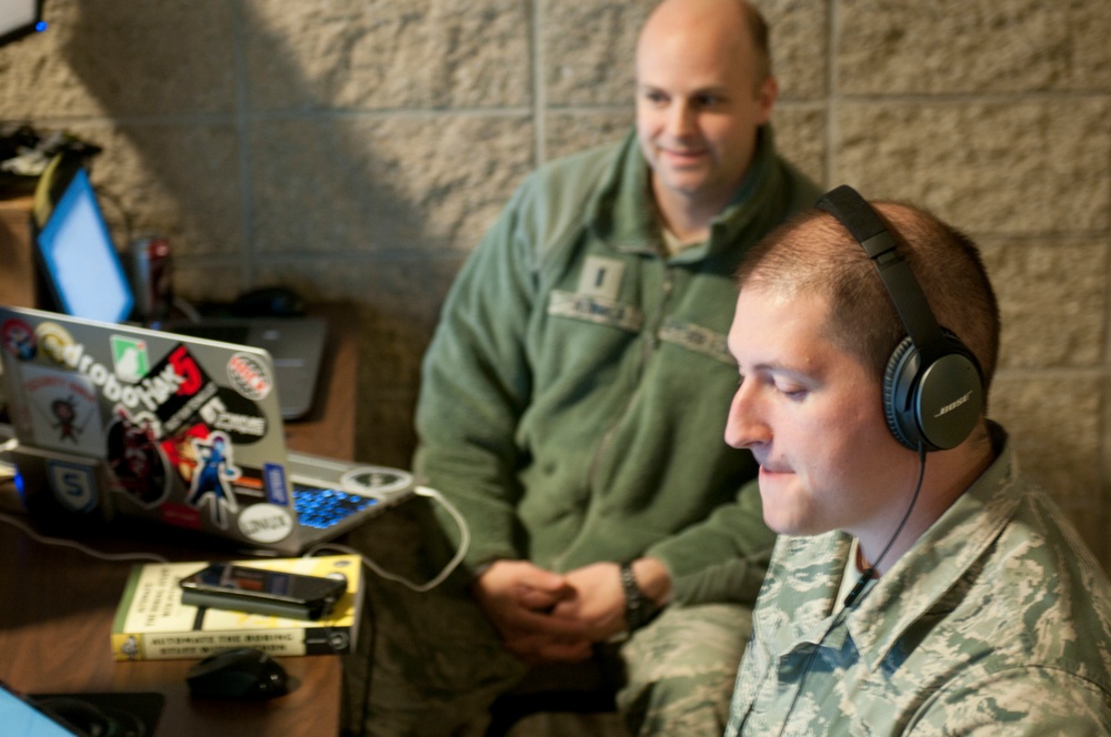 Cyber Shield 17 participants work together towards cyberdefense