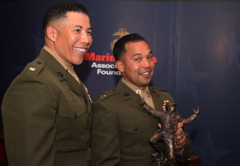 Capt. Ismael Lopez receives 2016 Jumping Joe Award