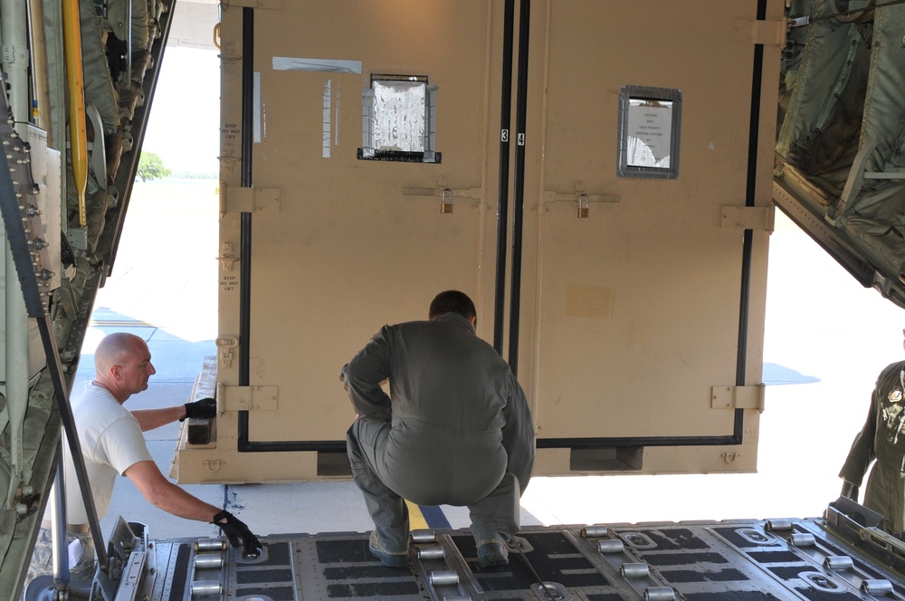 Hurricane Hunters prepare for 2017