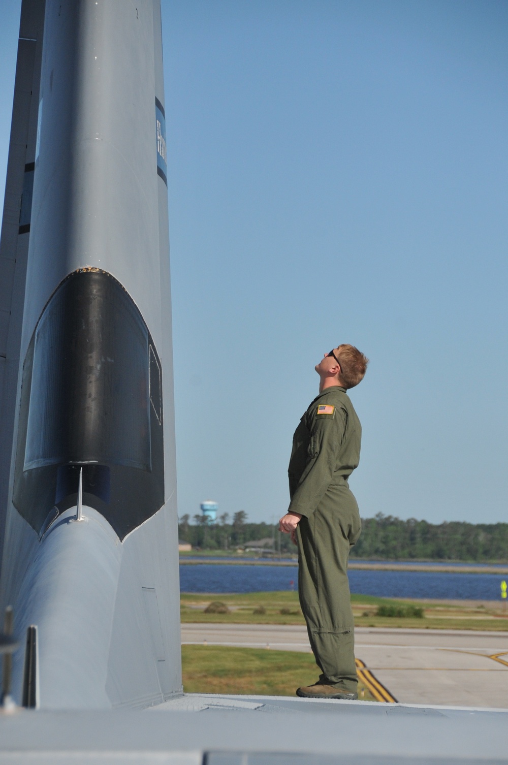 Hurricane Hunters prepare for 2017