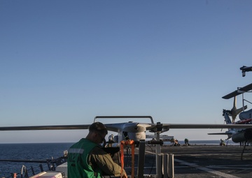 15th Marine Expeditionary Unit kicks off COMPTUEX Story by: Lance Cpl. Pruitt May 2, 2017