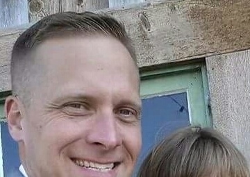 Capt. Brandon Nipper and his wife, Julie