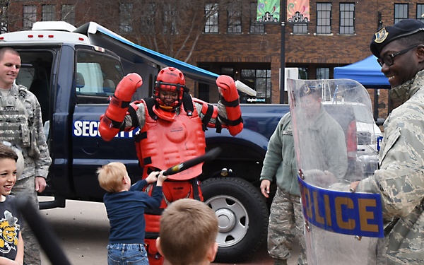 Wichita celebrates Week of Heroes
