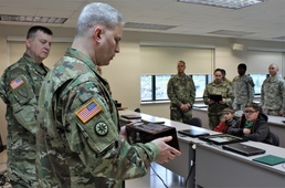 Army Reserve cyber unit changes commanders
