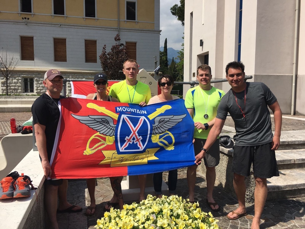 10th Combat Aviation Brigade Soldiers break record in Army 40-Mile Challenge in Italy