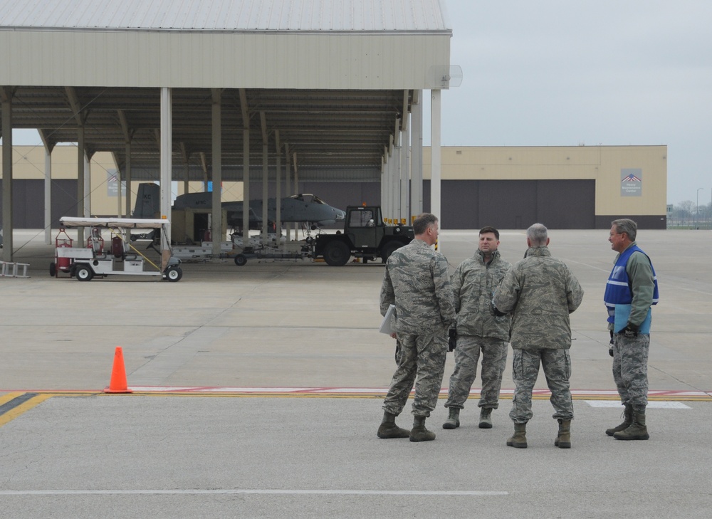 Exercise Ozark Thunder 17-1 prepares 442d Operations, Maintenance Airmen for unconventional warfare