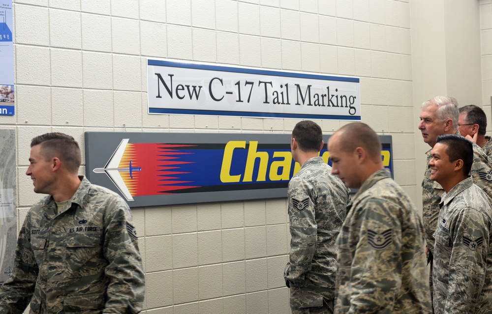 NCANG C-17 gets Tail Flash