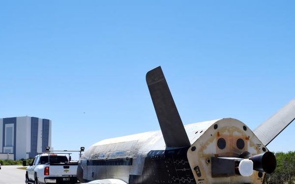 X-37B Lands at Kennedy Space Center