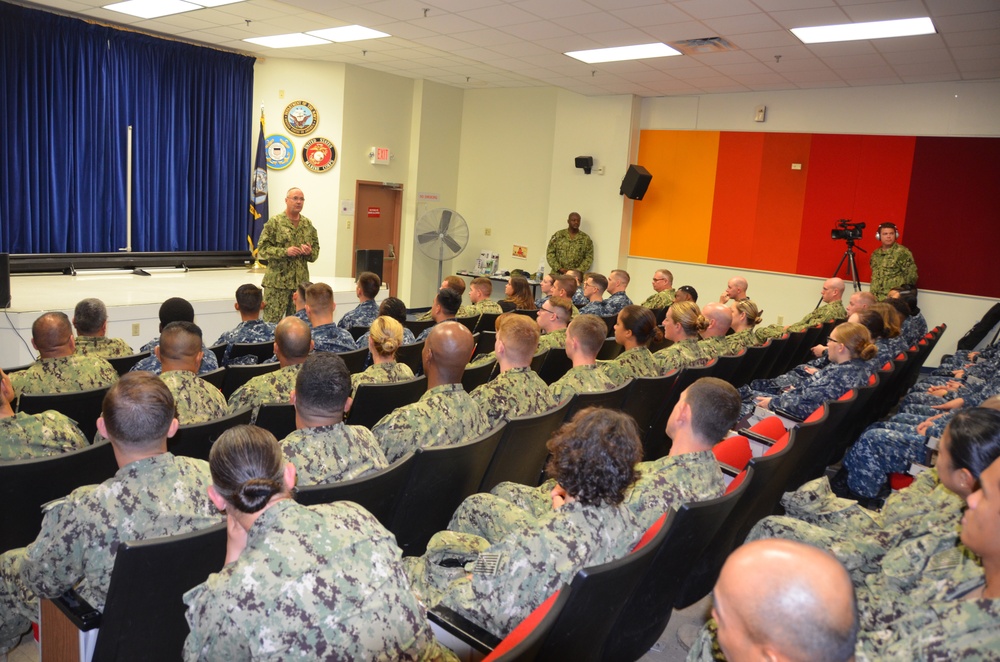 Navy Surgeon General visits Naval Hospital Guantanamo Bay