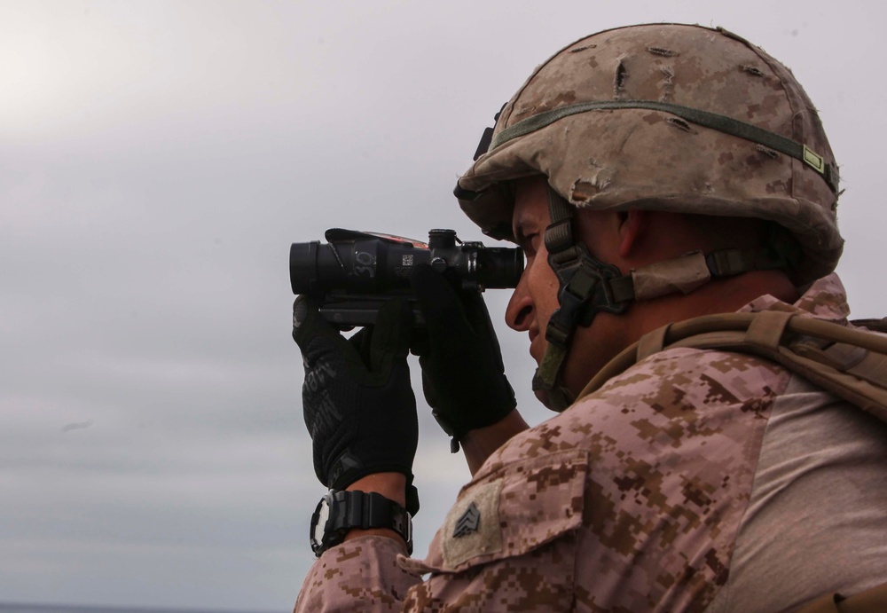 15th MEU, AMA ARG conduct strait-transit exercise