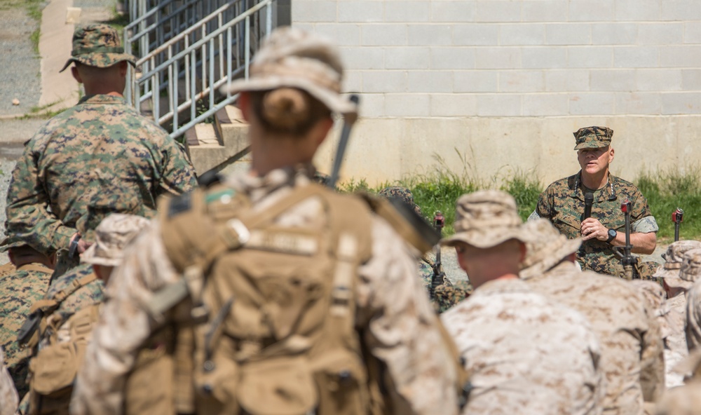 CMC Speaks to TBS Marines