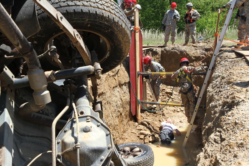 Trench Rescue at Guardian Response 17