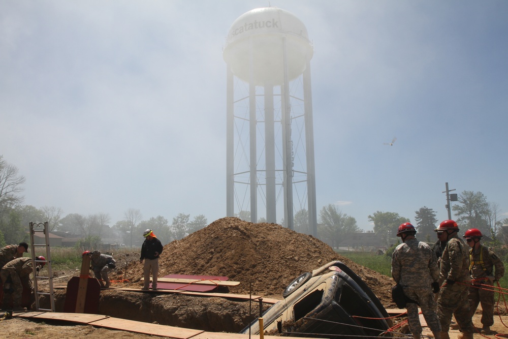 Trench Rescue at Guardian Response 17