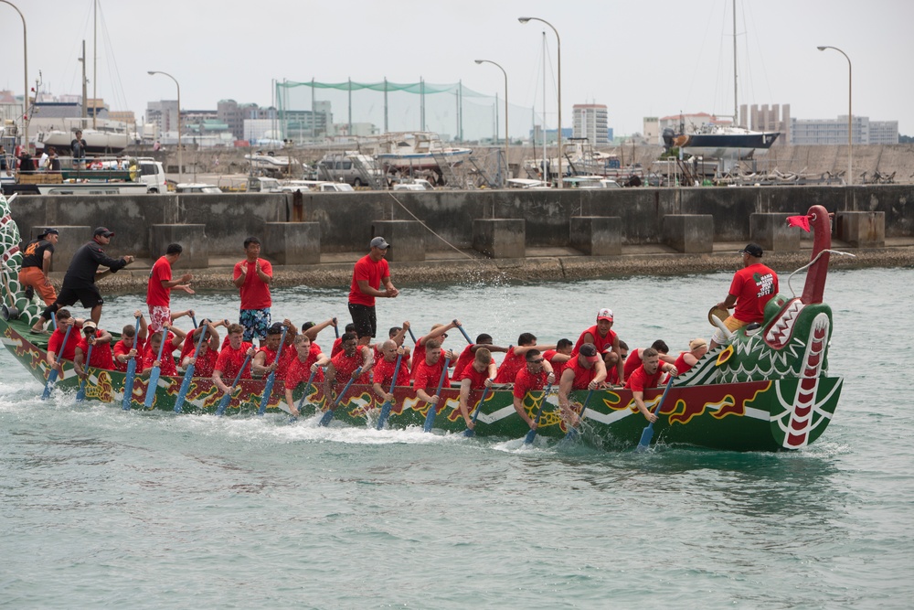 Service members compete in 43rd Naha Harii Festival 2017 Dragon Boat races