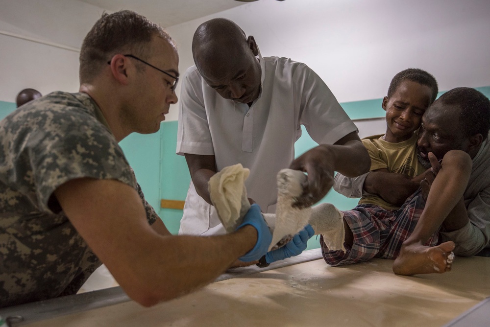 American, Chadian medical professionals partner to treat patients, hone skills