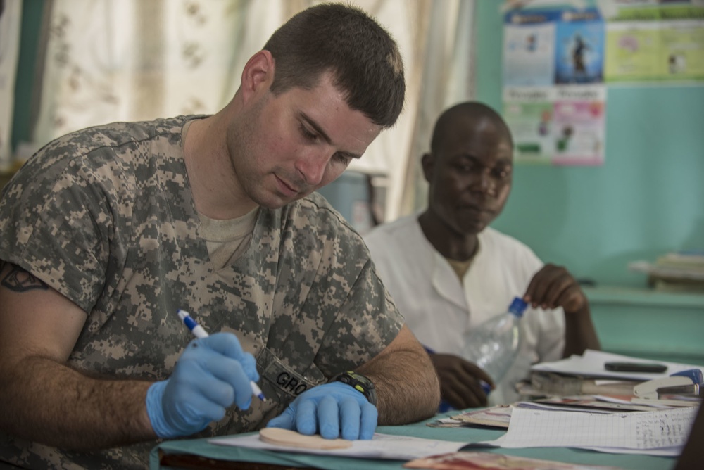 American, Chadian medical professionals partner to treat patients, hone skills