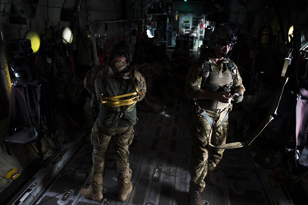 82nd ERQS Conducts Static-line Jump