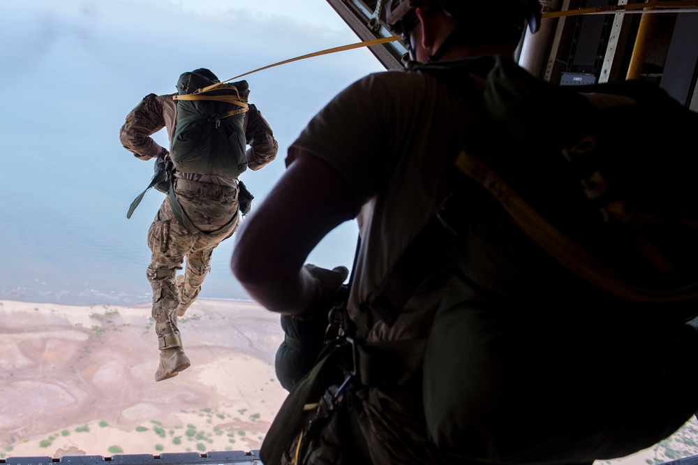 82nd ERQS Conducts Static-line Jump