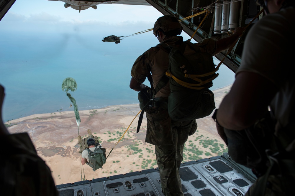 82nd ERQS Conducts Static-line Jump