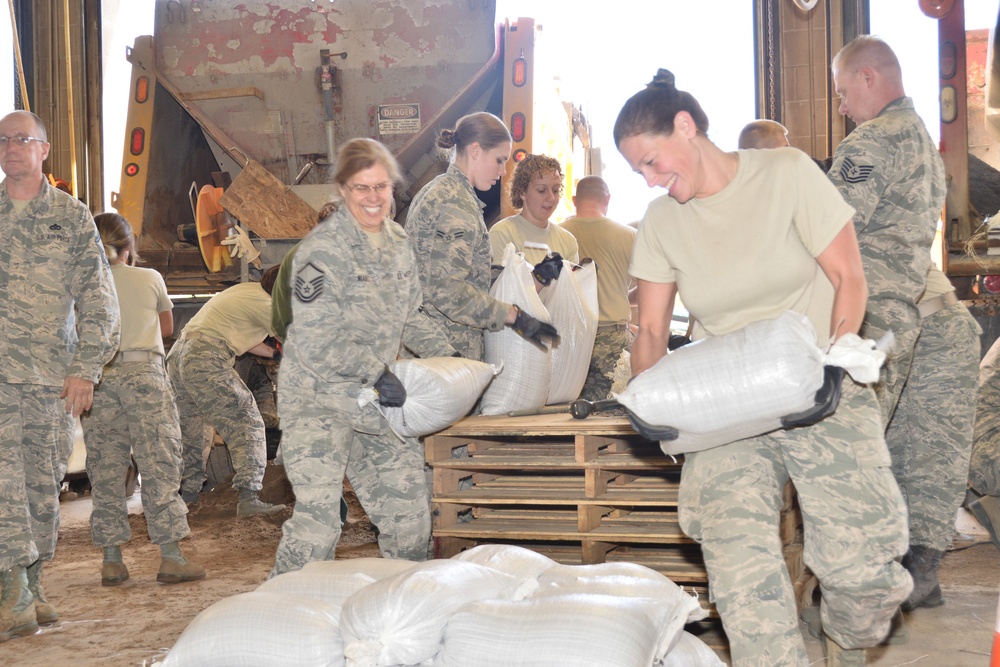 107th Attack Wings helps in storm relief for help along Lake Ontario