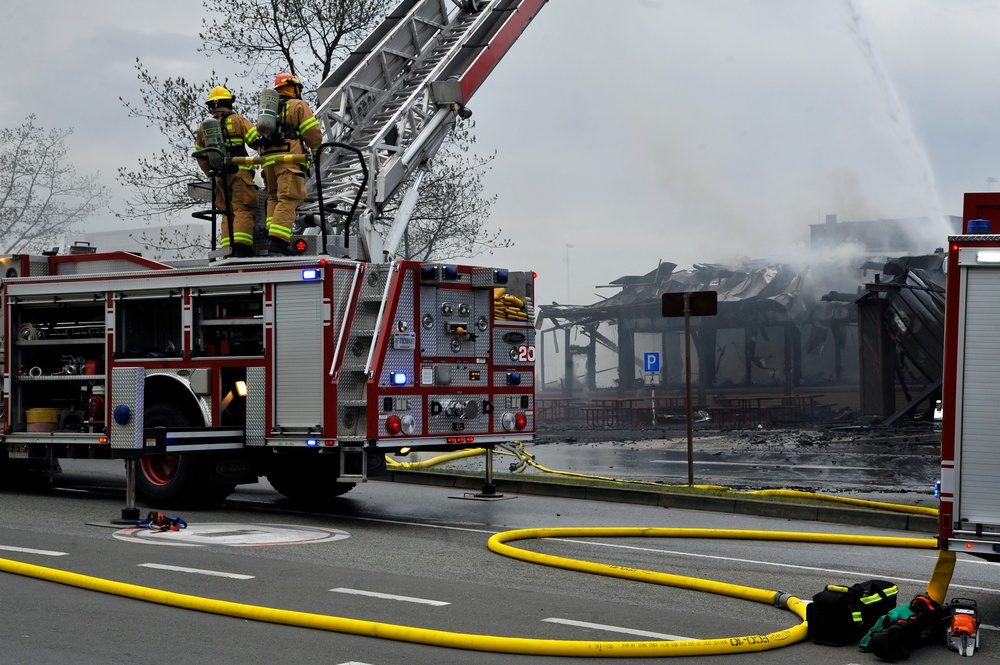 Never off duty: Ramstein Airmen extinguish fire