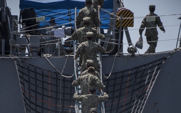 CJTF-HOA and Camp Lemonnier members visit ROKS Choi Young DDH-981