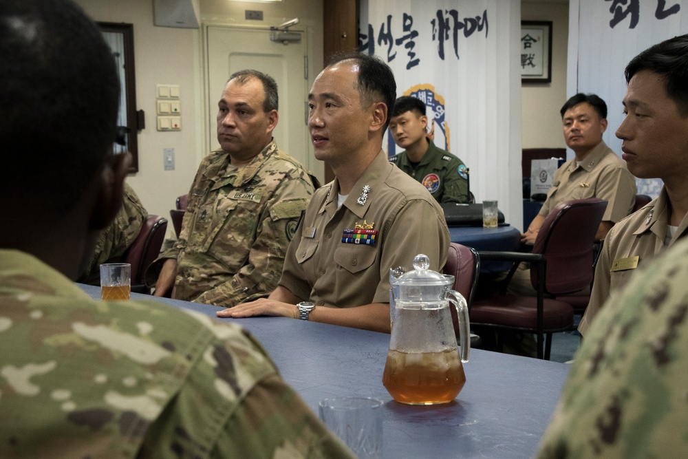 CJTF-HOA and Camp Lemonier members visit ROKS Choi Young DDH-981