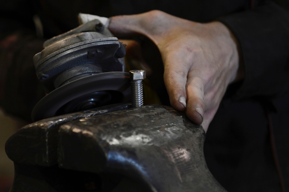 Army welders fuse their mark on Third Port