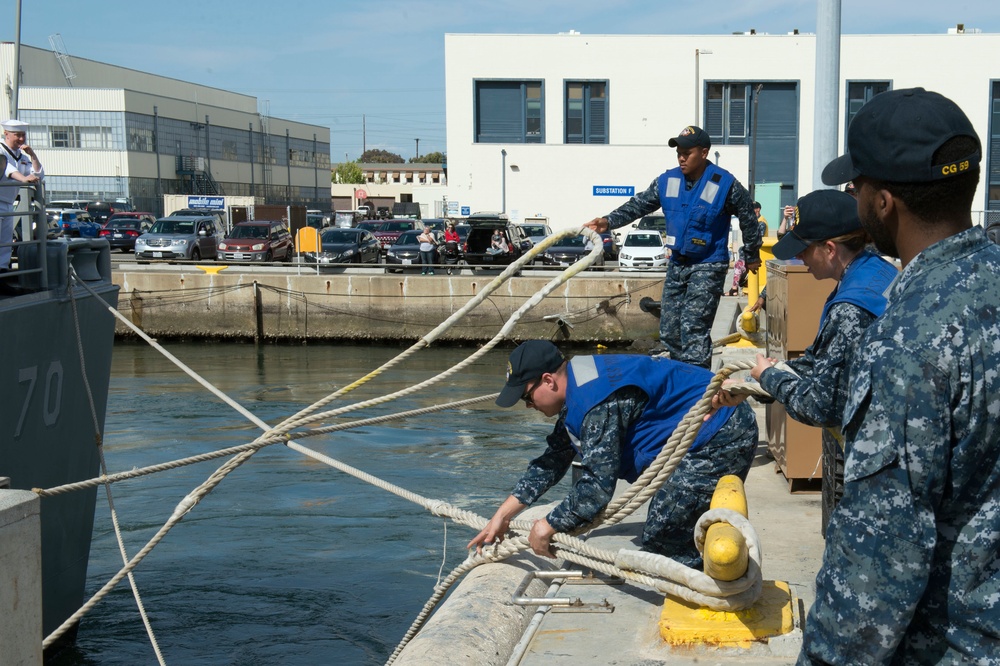 USS Lake Erie (CG 70) Deploys