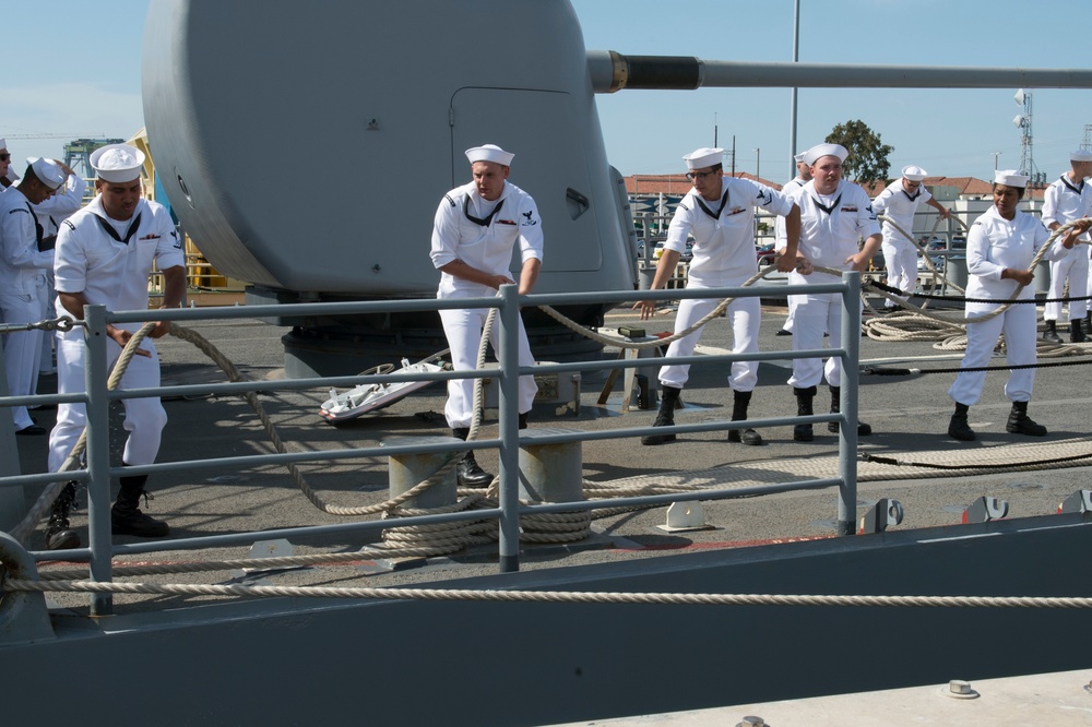 USS Lake Erie (CG 70) Deploys