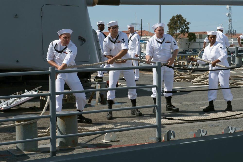 USS Lake Erie (CG 70) Deploys