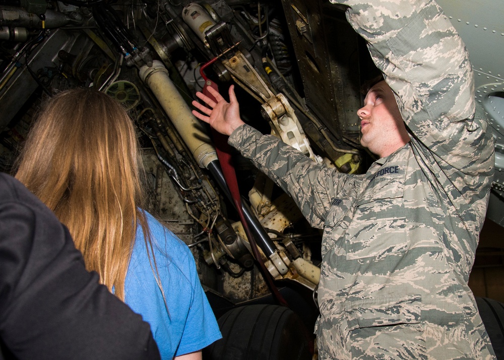 3… 2… 1… STEM GIRLS!