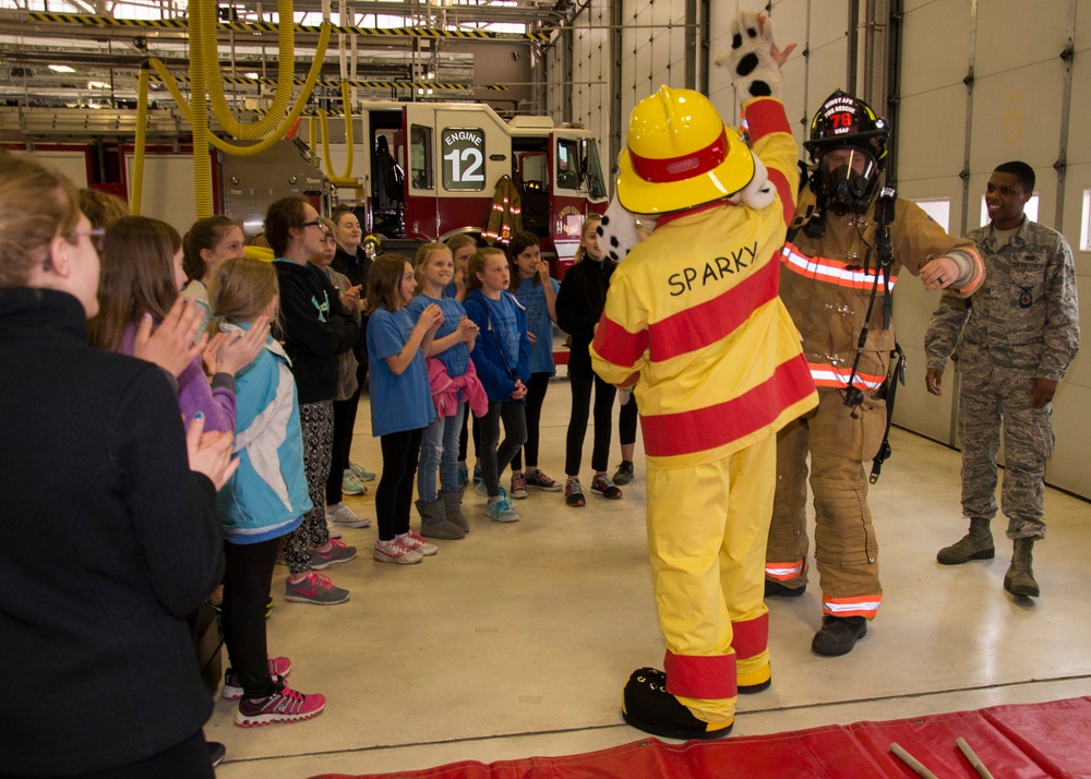 3… 2… 1… STEM GIRLS!