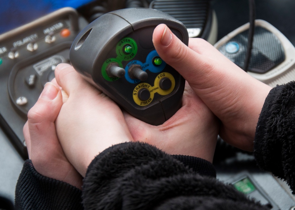 3… 2… 1… STEM GIRLS!