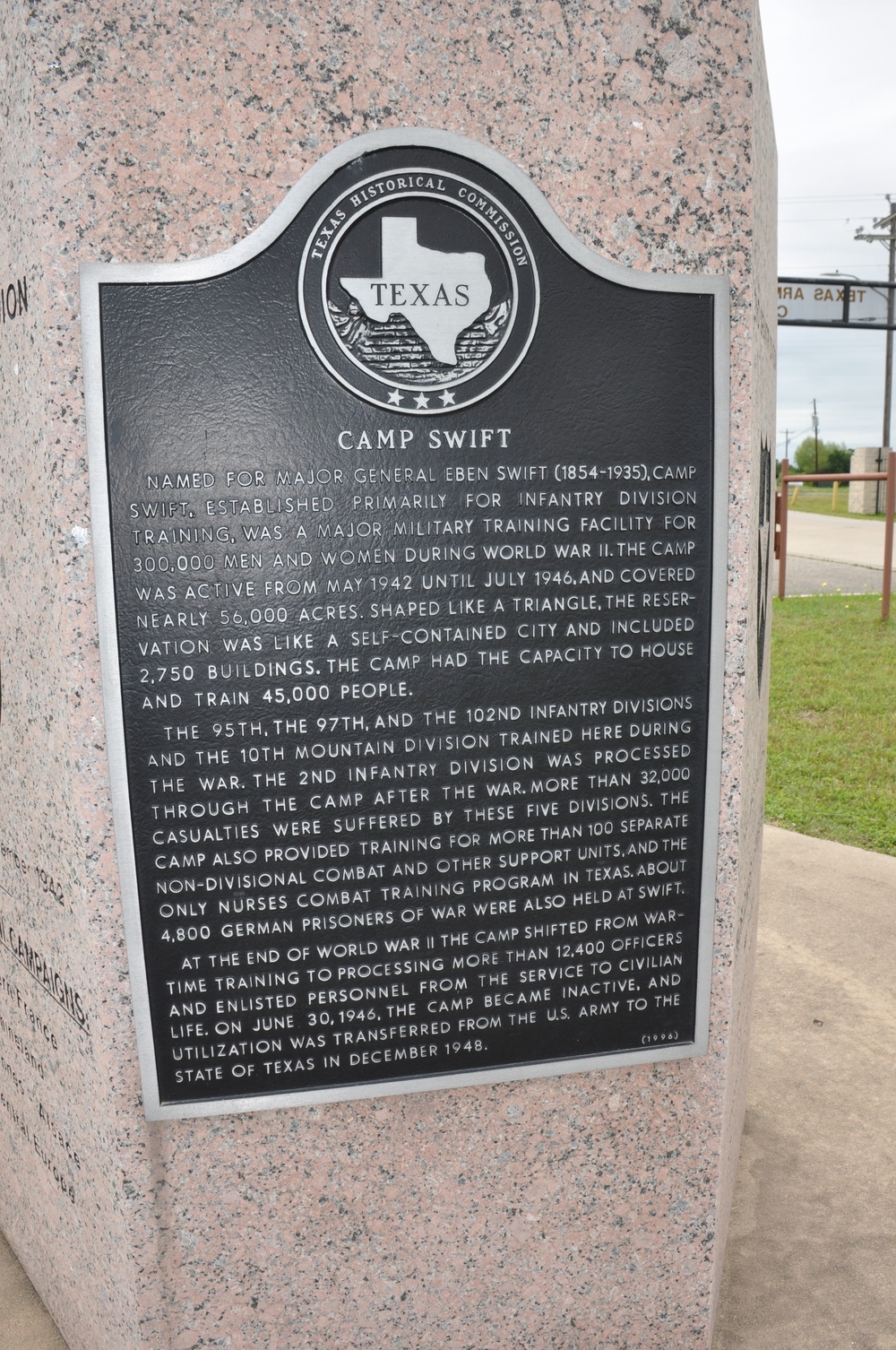 Houston-area troops travel to Central Texas to hone marksmanship
