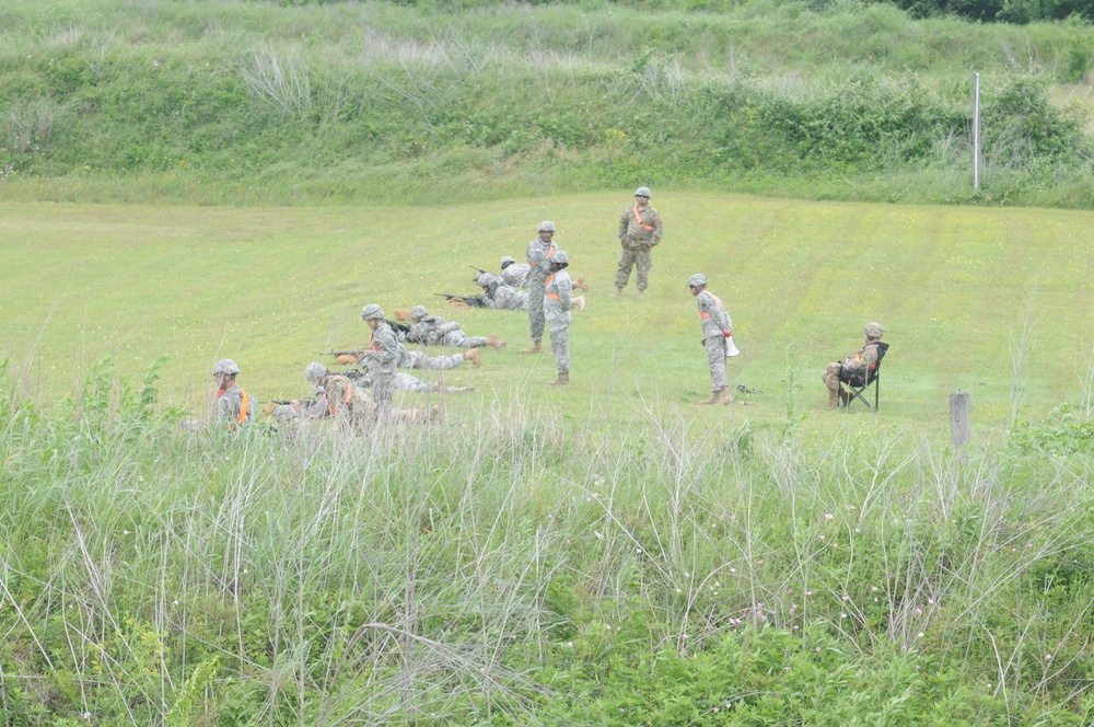 Houston-area troops travel to Central Texas to hone marksmanship