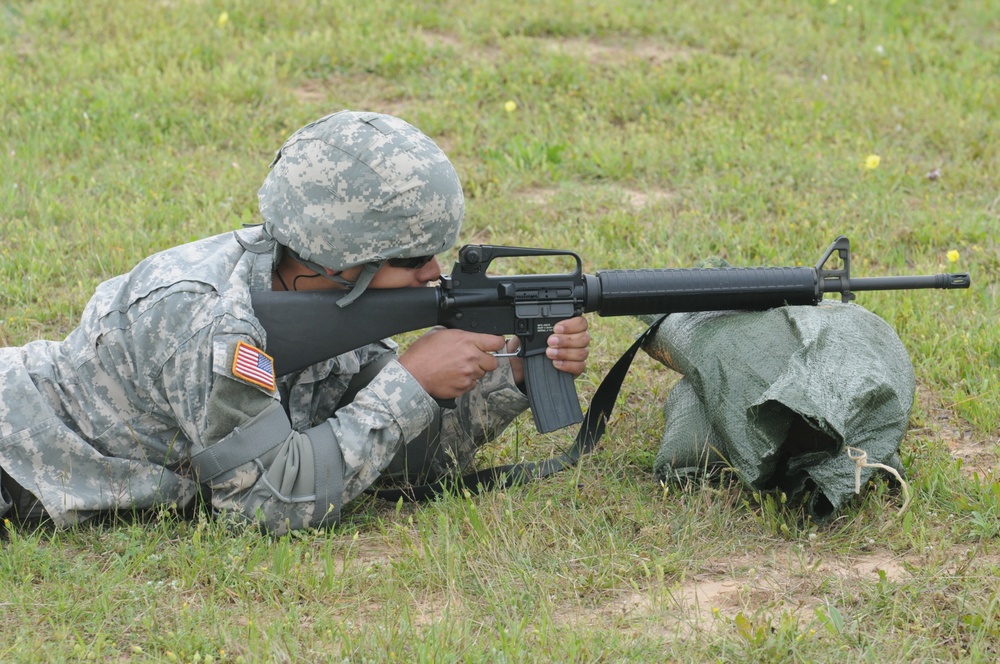 Houston-area troops travel to Central Texas to hone marksmanship