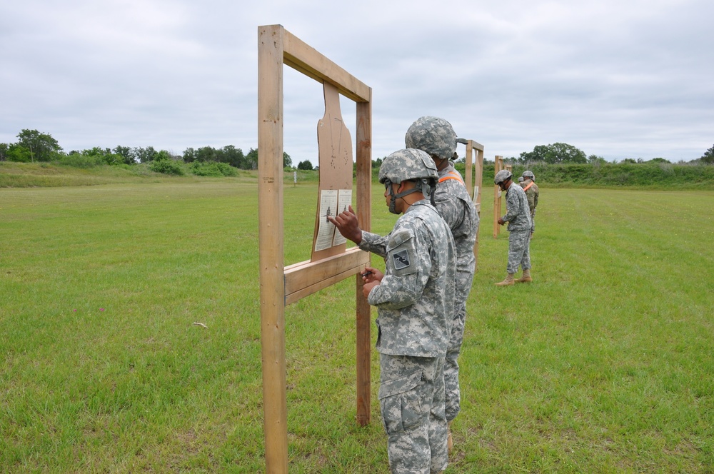 Houston-area troops travel to Central Texas to hone marksmanship