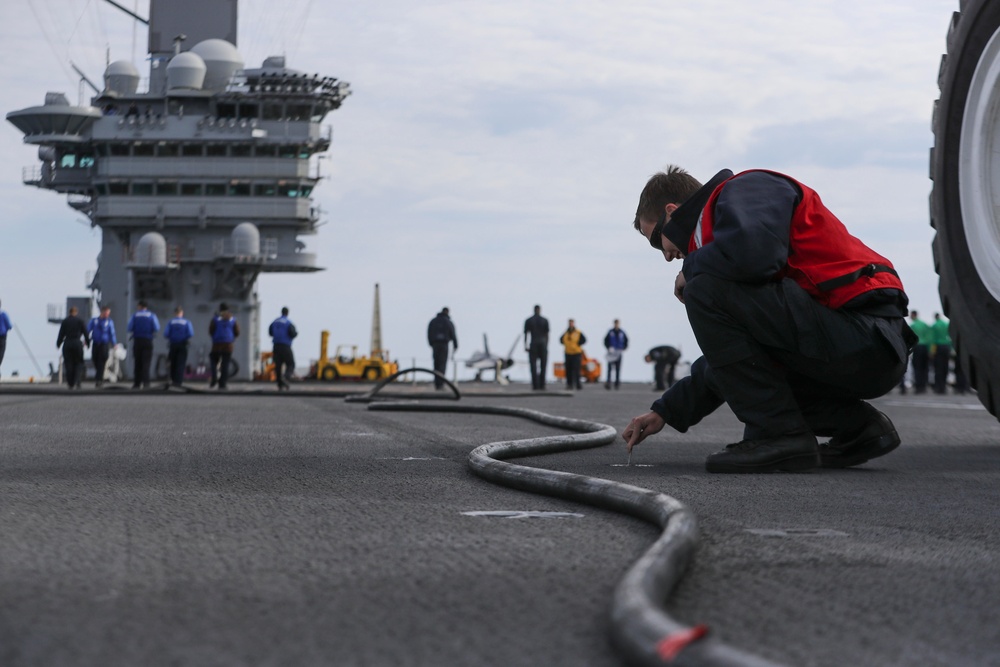 USS Abraham Lincoln Conducts Sea Trials
