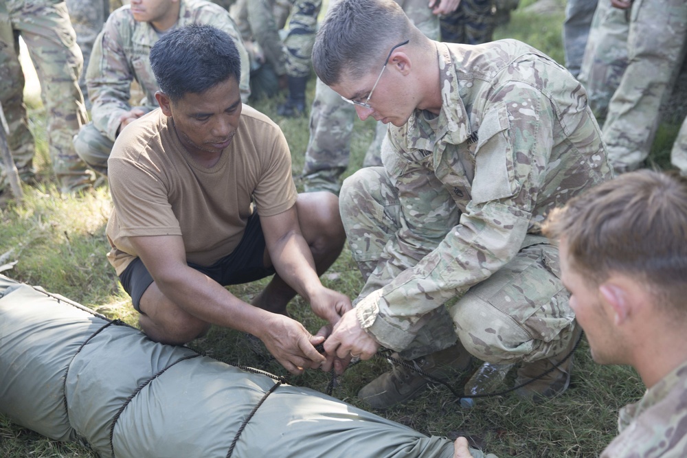 U.S. Soldiers learn water survival techniques from Philippine Army