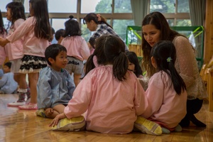 MCAS Iwakuni Marines build friendships with Japanese children (Radio)