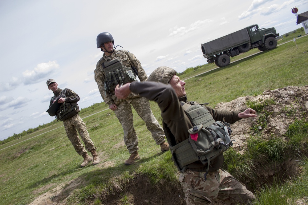 Throwing grenades at Yavoriv CTC