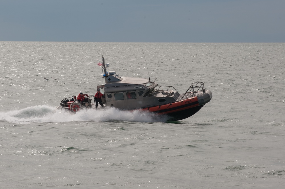 Coast Guard Cutter Oak, Station Chatham assist fishing vessel Jupiter near Hyannis