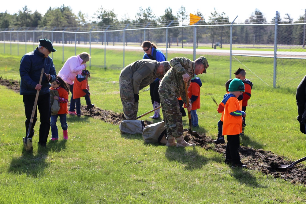 Fort McCoy observes Arbor Day with tree-planting event